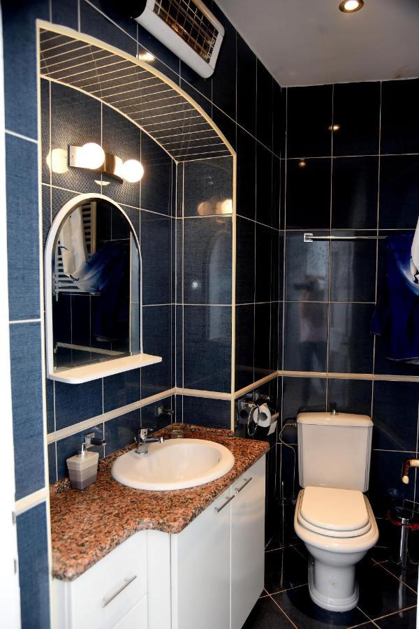 Cozy 2 Bedroom Apartment In Antique Bizanti Palace Kotor Exterior photo